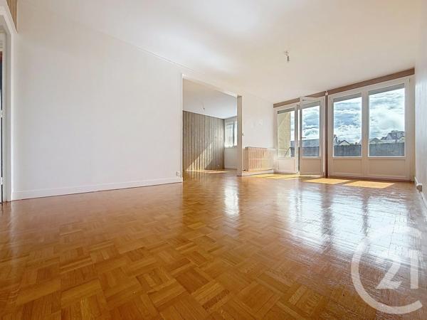 Appartement F5 à vendre  5 pièces - 88,83 m 2   GUERET  - 23