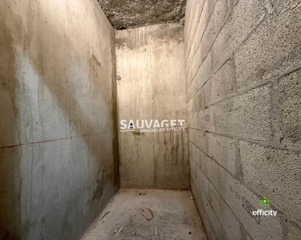 Appartement
         3 pièces
        - 68 m² Exclusivité 279 000 € *