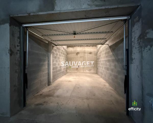 Appartement
         3 pièces
        - 68 m² Exclusivité 279 000 € *
