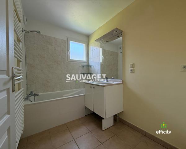 Appartement
         3 pièces
        - 68 m² Exclusivité 279 000 € *
