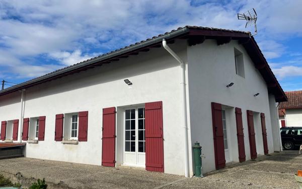 Maison à vendre    4 pièces •  Mouguerre