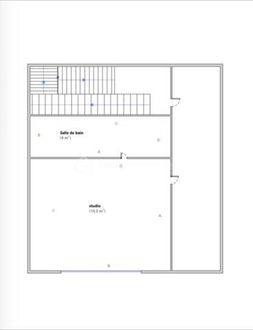 Situé à deux pas du marché central, des plages et des commerces de Royan, ce charmant studio de 18,20 m² entièrement refait à neuf saura vous séduire par son emplacement et son potentiel.

L’espace de vie, lumineux et parfaitement optimisé, bénéficie de prestations modernes ainsi que d’une climatisation réversible assurant un confort optimal en toute saison.

Ce bien dispose également d’une annexe indépendante d’environ 15 m², offrant de nombreuses possibilités : créer une terrasse conviviale ou envisager un stationnement privatif.

Que ce soit pour un pied-à-terre, un investissement locatif ou un premier achat, ce bien rare sur le secteur combine emplacement stratégique, rénovation récente et potentiel d’aménagement.

À découvrir sans tarder !