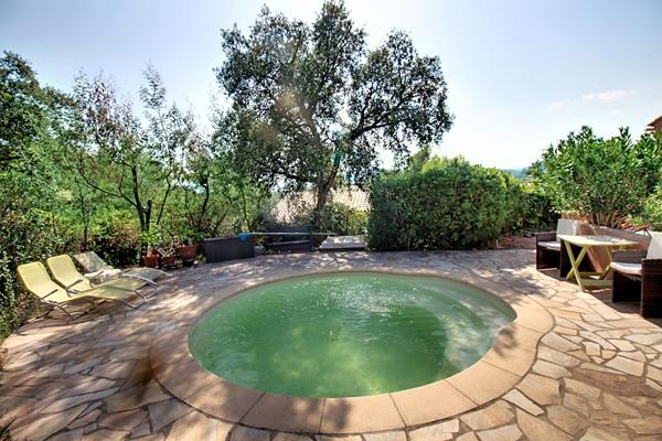 A VENDRE - Maison Vidauban 5 pièces 100 m2 - Terrain 820 m2 - Piscine