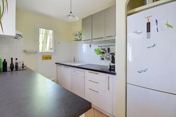 A VENDRE - Maison Vidauban 5 pièces 100 m2 - Terrain 820 m2 - Piscine