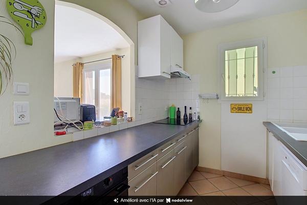 A VENDRE - Maison Vidauban 5 pièces 100 m2 - Terrain 820 m2 - Piscine