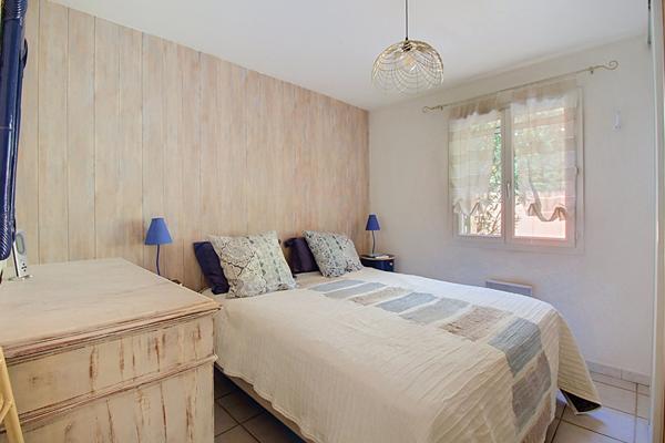 A VENDRE - Maison Vidauban 5 pièces 100 m2 - Terrain 820 m2 - Piscine
