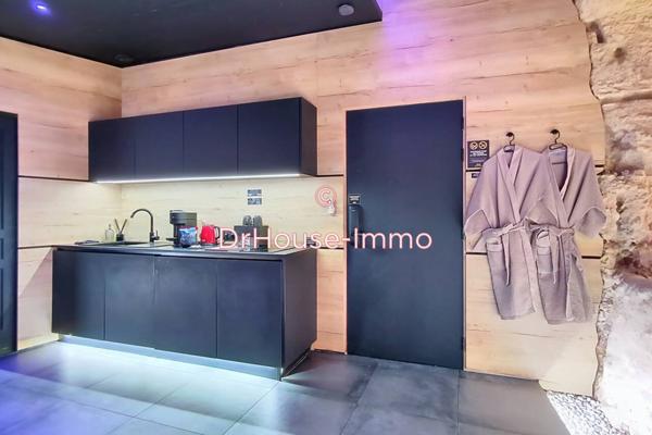 Immeuble à vendre 7 pièces de 200 m²