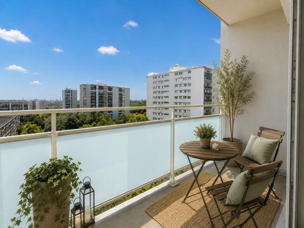 Appartement à RIS ORANGIS (91130)