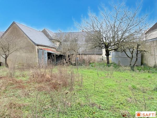 Centre Neuillé Pont Pierre maison, grange et son jardin
