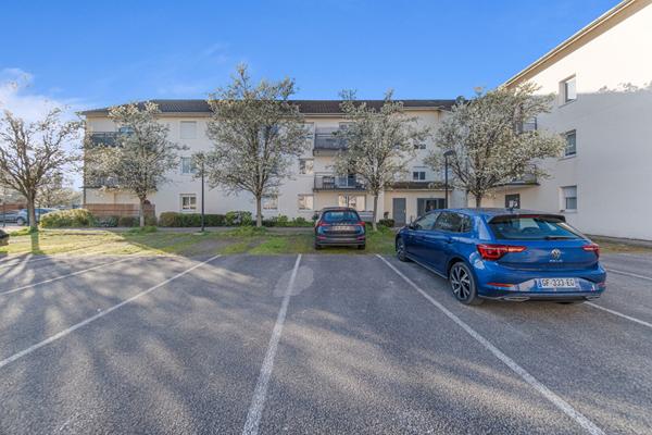 À vendre : Appartement T2 bis avec terrasse à BEAUNE + 2 parkings