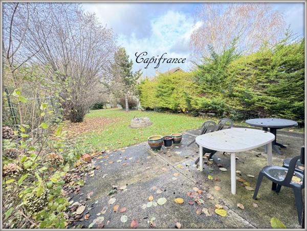 Maison à vendre 6 pièces 100 m² carrez et 120 m² au sol. Grand terrain de 1433 m² !.