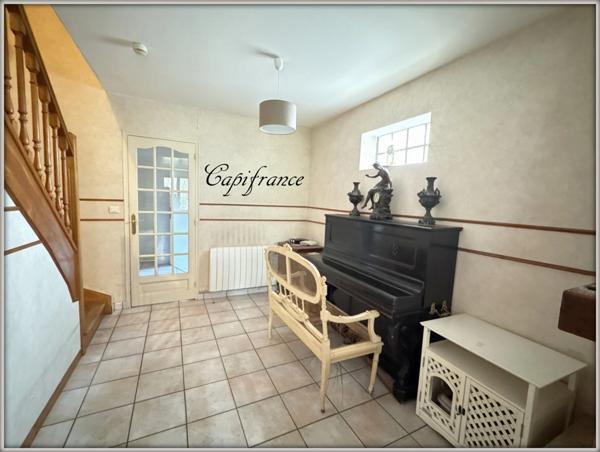 Maison à vendre 6 pièces 100 m² carrez et 120 m² au sol. Grand terrain de 1433 m² !.