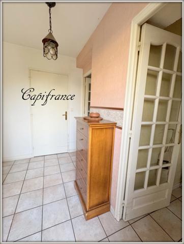 Maison à vendre 6 pièces 100 m² carrez et 120 m² au sol. Grand terrain de 1433 m² !.