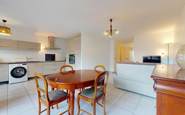 Appartement à vendre    3 pièces • 70 m2 La Roche-sur-Foron