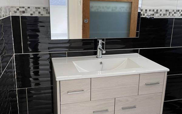 Appartement à louer    3 pièces •  Dzaoudzi