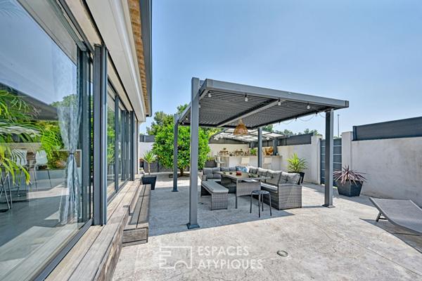 Entre ville et nature, une maison contemporaine avec vue sur les chevaux à Lattes