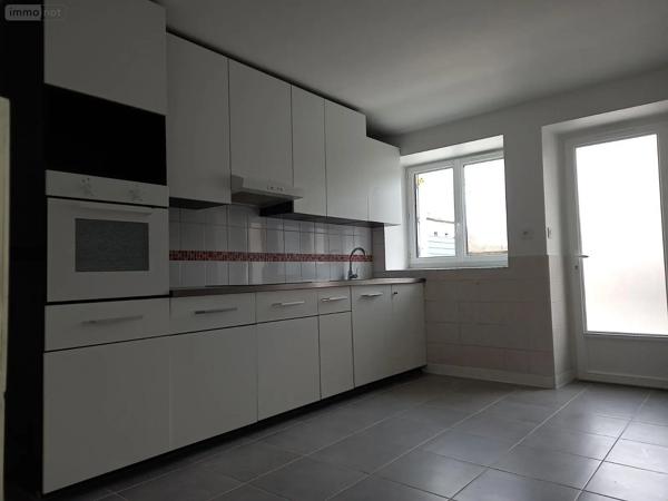 Location - Maison Fougères 35300 5 pièces 93 m 2