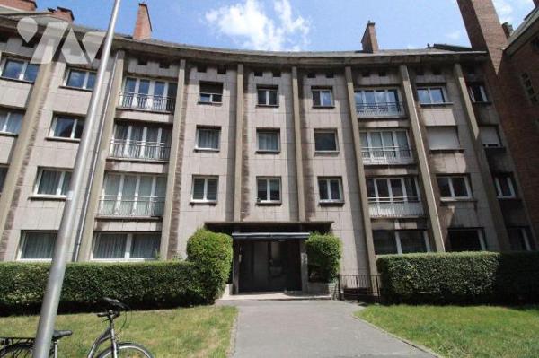 DUNKERQUE centre, près du port et de la mairie, RARE appartement d'environ 120 m2 habitables, s...