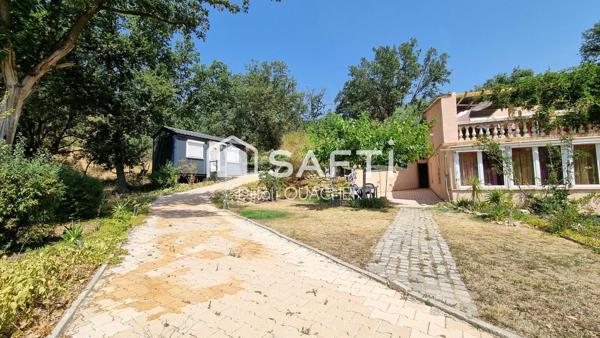Maison 6 pièces de 150  m² avec piscine sur 4221m² de terrain