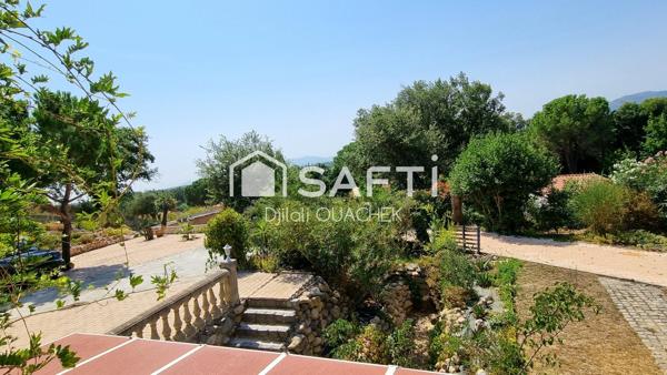 Maison 6 pièces de 150  m² avec piscine sur 4221m² de terrain
