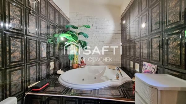 Maison 6 pièces de 150  m² avec piscine sur 4221m² de terrain