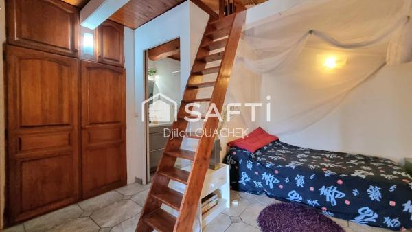 Maison 6 pièces de 150  m² avec piscine sur 4221m² de terrain