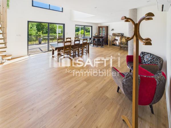 Belle maison à étage de 6 pièces, plus, une grange en R+1 de 110 M².