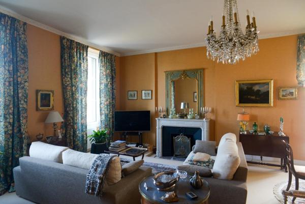 Appartement de 6 Piéces hyper centre de CHATELLERAULT à 1h20 de PARIS enTGV