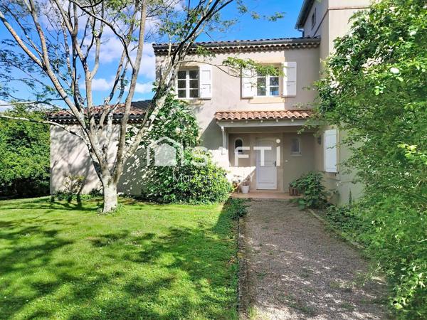 Maison familiale avec vue sur la Montagne Noire