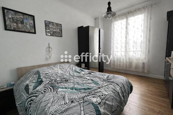 Maison
         5 pièces
        - 102 m² 365 000 € *