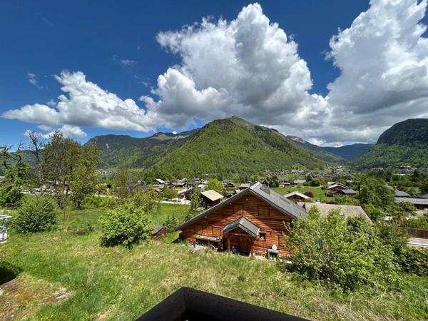 À Acheter – Ensemble Immobilier avec Permis Purgé – Essert-Romand (74110)