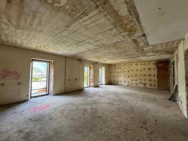 À Acheter – Ensemble Immobilier avec Permis Purgé – Essert-Romand (74110)