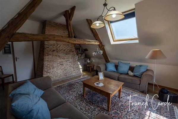 Superbe longère normande mêlant authenticité et modernité, dans un écrin de verdure