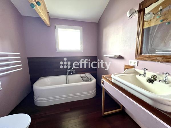 Maison 6 pièces - 146 m² Exclusivité efficity