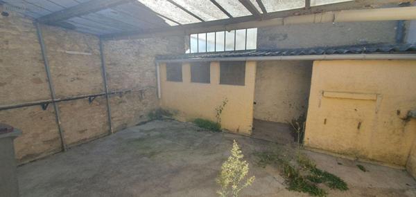 Maison à louer à La Grande-Paroisse en Seine-et-Marne (77130), ref : VM544