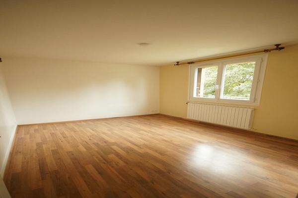 Appartement F4 de 70m² au calme , Le mesnil le roi Appartement F4 de 70m² au calme , Le mesnil le roi