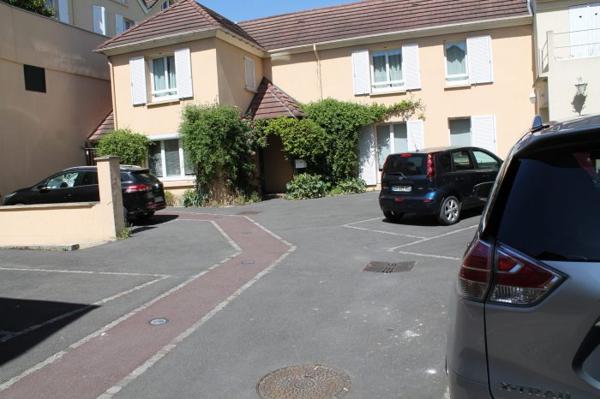 Restaurant, bar Maisons-Laffitte 150 m²