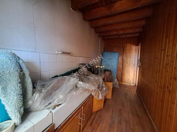 BONNEVILLE _ Appartement à rénover, avec combles aménageables, à vendre