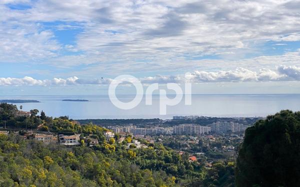 Appartement à vendre    3 pièces • 83,32 m2 Mandelieu-la-Napoule