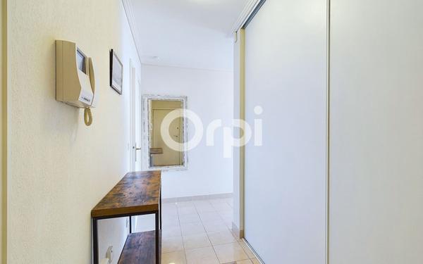 Appartement à vendre    3 pièces • 83,32 m2 Mandelieu-la-Napoule