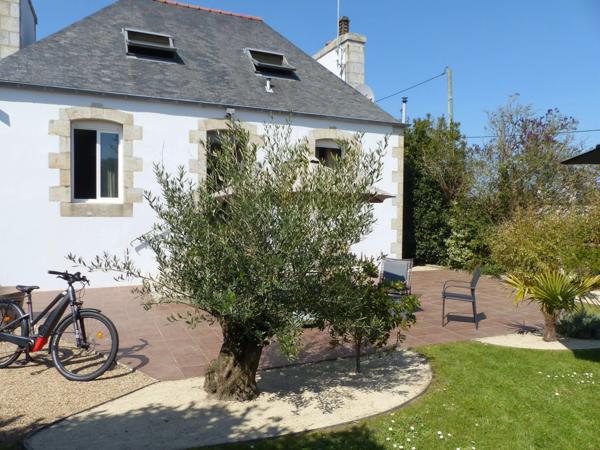 CHARMANT PIED A TERRE BORD DE MER PLEUMEUR BODOU