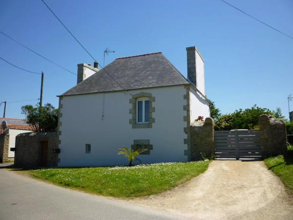 CHARMANT PIED A TERRE BORD DE MER PLEUMEUR BODOU