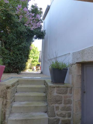 CHARMANT PIED A TERRE BORD DE MER PLEUMEUR BODOU