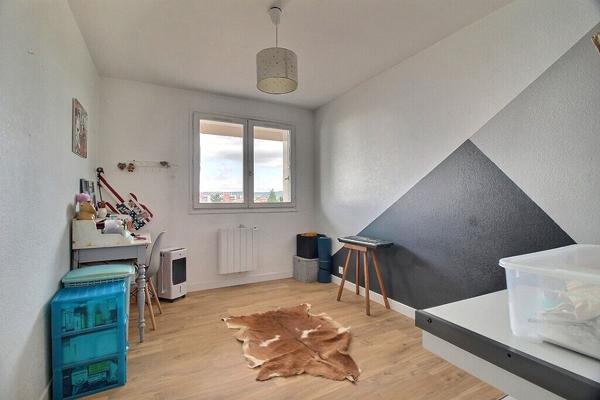 Appartement Clermont Ferrand 5 pièces 98.72m²