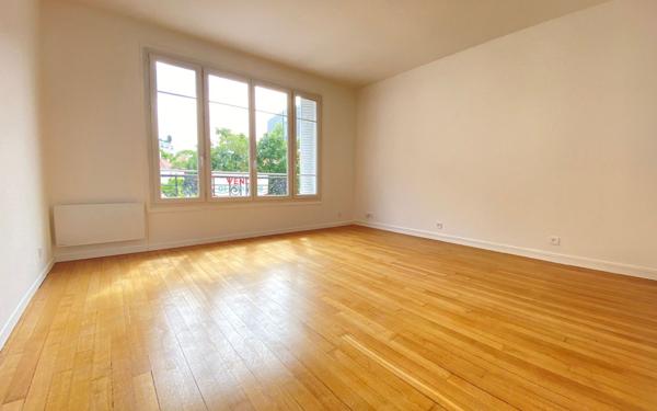 Appartement à vendre    2 pièces • 48,24 m2 Saint-Maur-des-Fossés