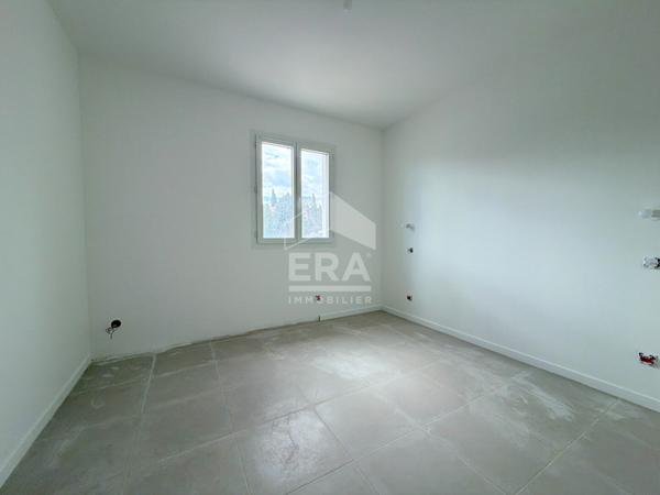 A VENDRE 84120 PERTUIS MAISON TYPE 4 PIECES D'ENVIRON 99 M² AVEC JARDIN ET GARAGE