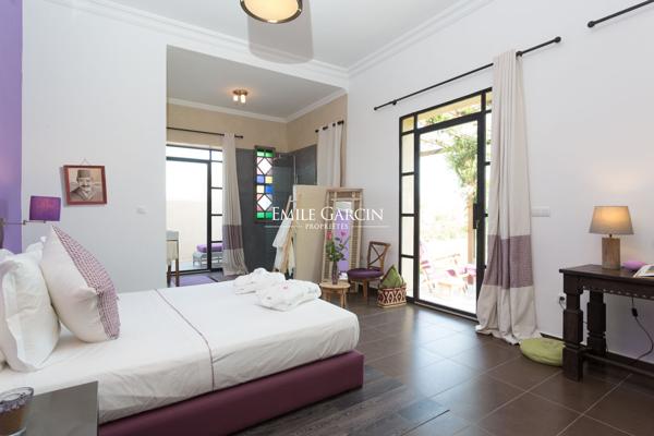 À vendre propriété contemporaine sur la route d'Amizmiz à Marrakech
