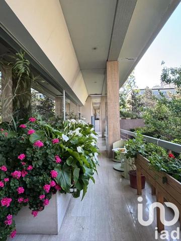 Appartement 2 pièces de 51 m² à Paris (75011)