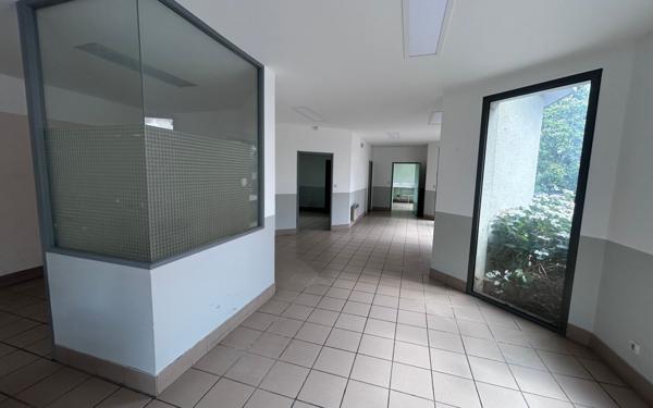 Immeuble à vendre    8 pièces • 350 m2 Aixe-sur-Vienne