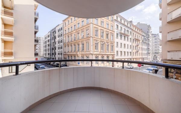 Appartement à vendre    5 pièces • 130 m2 Lyon 6